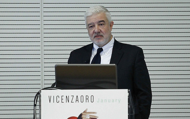 Crisi sotto la lente Vicenzaoro 25 Gennaio 2015