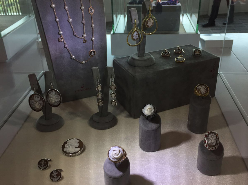 la Mostra “Seduzione senza tempo” consacrata anche in Oriente. 